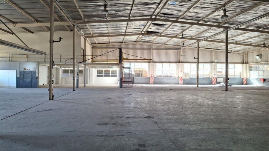 To Let Commercial Property for Rent in Strijdom Park Gauteng