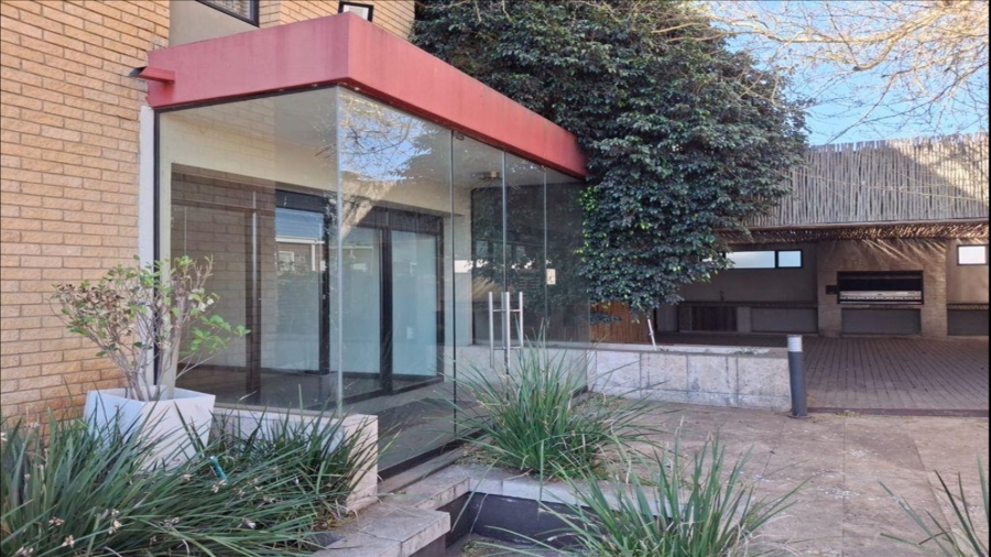 To Let Commercial Property for Rent in Strijdom Park Gauteng