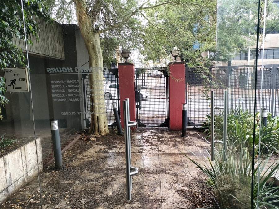 To Let Commercial Property for Rent in Strijdom Park Gauteng
