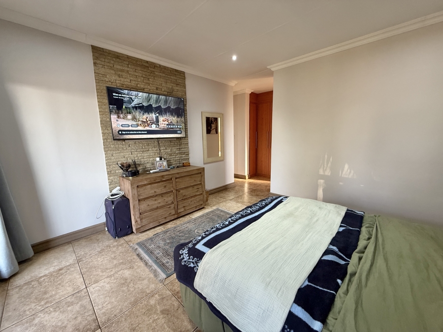 3 Bedroom Property for Sale in The Wilds Gauteng