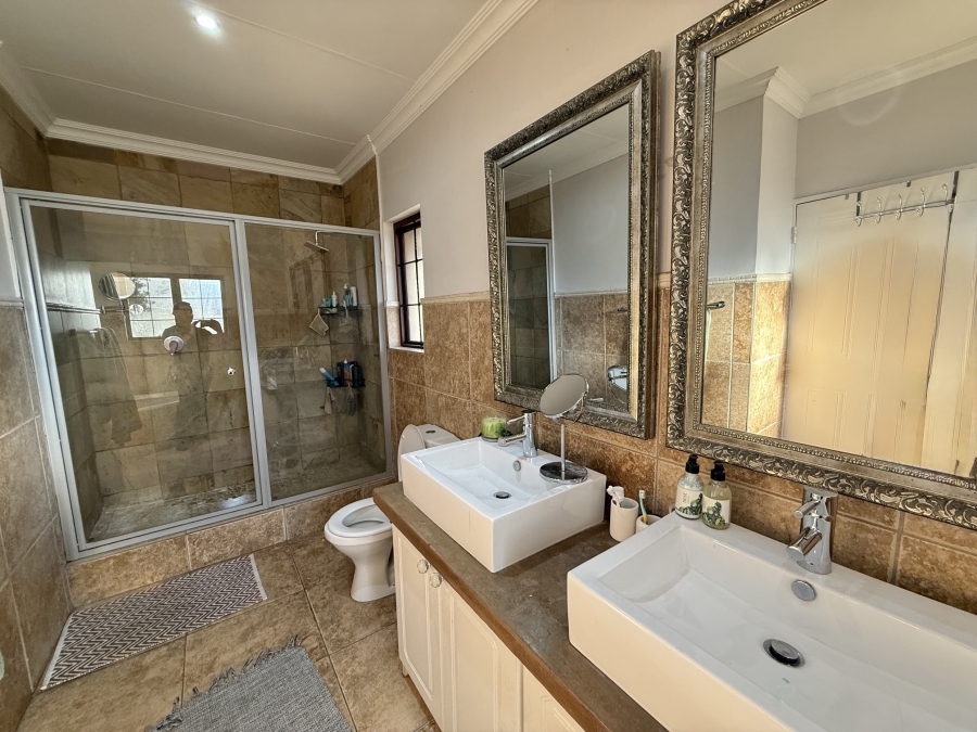 3 Bedroom Property for Sale in The Wilds Gauteng