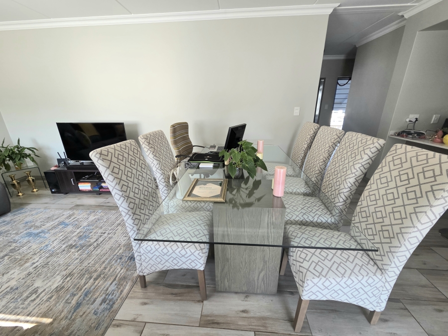 2 Bedroom Property for Sale in Carlswald Gauteng