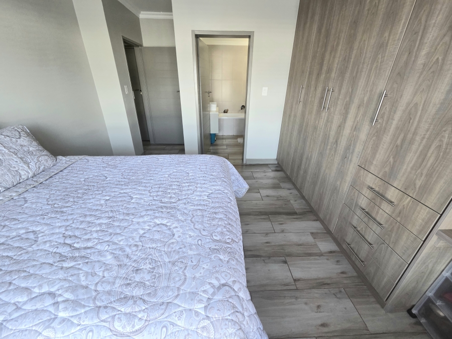 2 Bedroom Property for Sale in Carlswald Gauteng