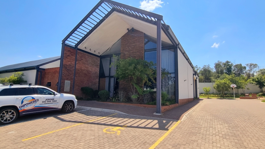 2 Bedroom Property for Sale in Carlswald Gauteng