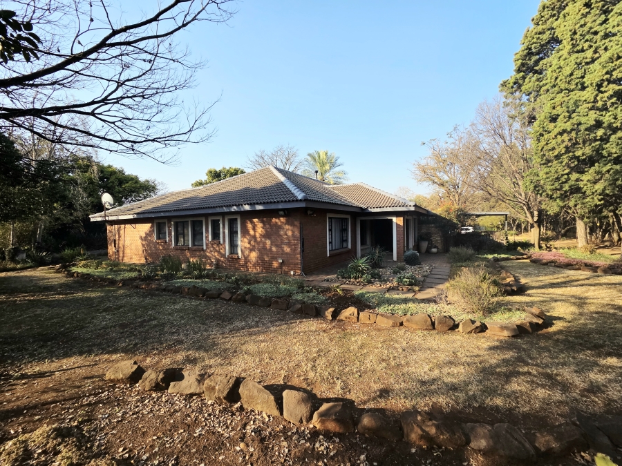 3 Bedroom Property for Sale in Knoppieslaagte Gauteng