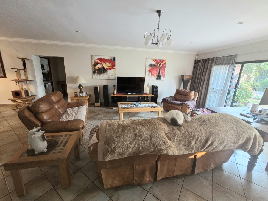 3 Bedroom Property for Sale in Knoppieslaagte Gauteng