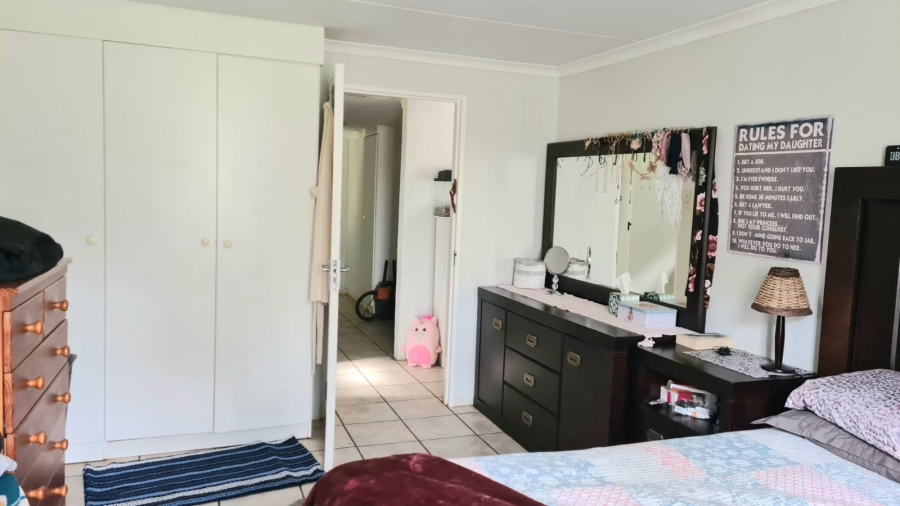 3 Bedroom Property for Sale in Knoppieslaagte Gauteng