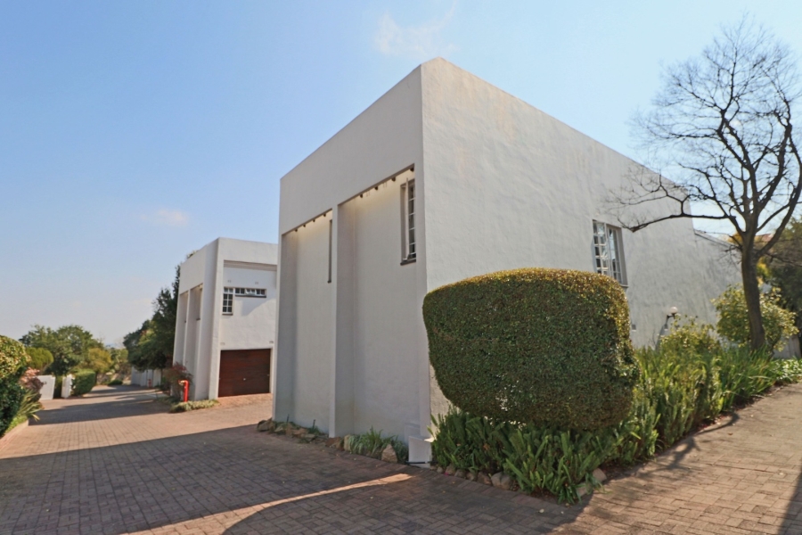 To Let 2 Bedroom Property for Rent in Epsom Downs Gauteng