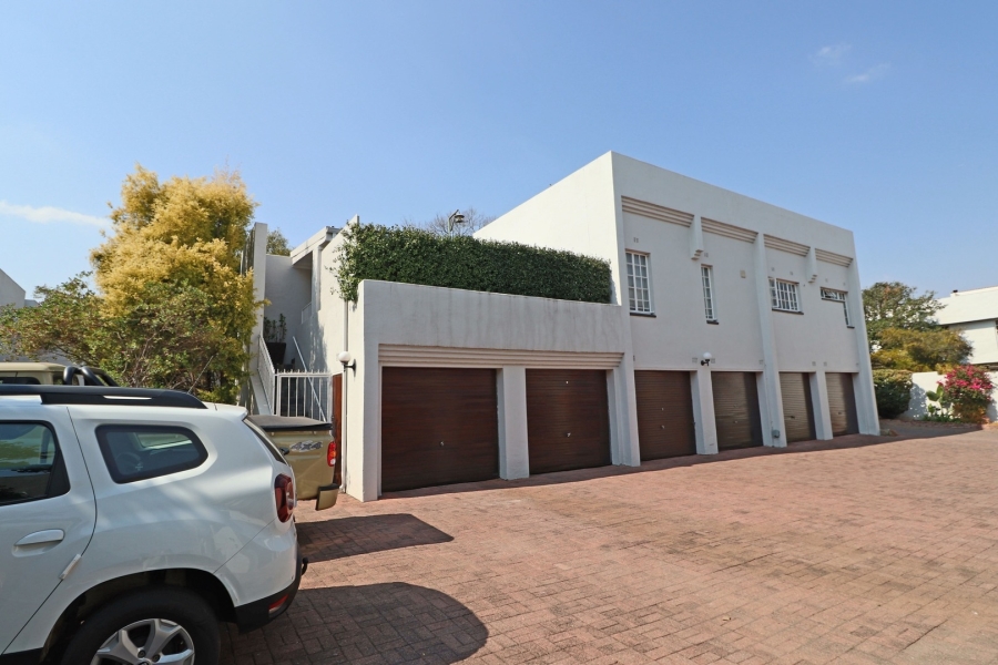 To Let 2 Bedroom Property for Rent in Epsom Downs Gauteng