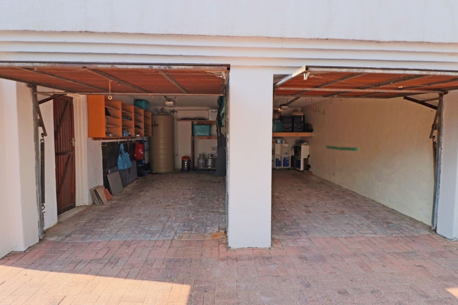 To Let 2 Bedroom Property for Rent in Epsom Downs Gauteng