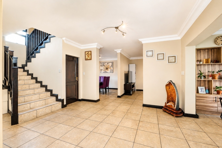 5 Bedroom Property for Sale in Fernridge Estate Gauteng