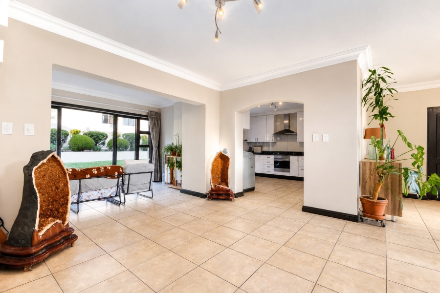 5 Bedroom Property for Sale in Fernridge Estate Gauteng