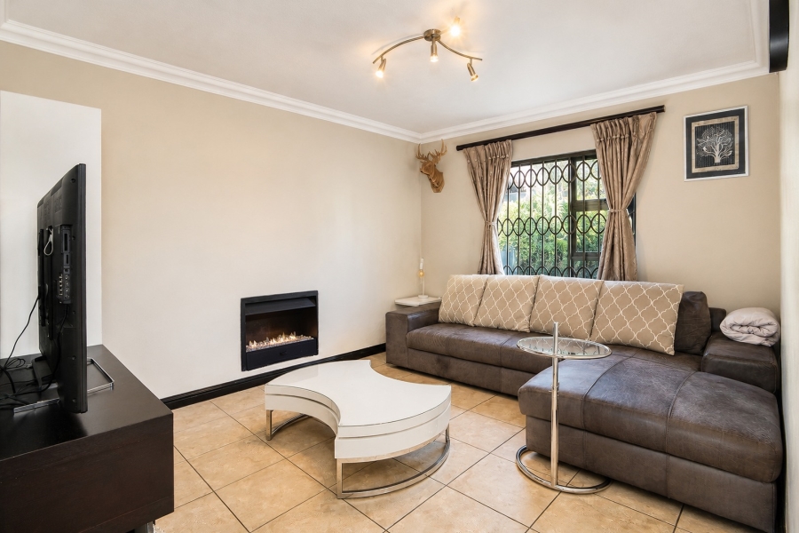 5 Bedroom Property for Sale in Fernridge Estate Gauteng