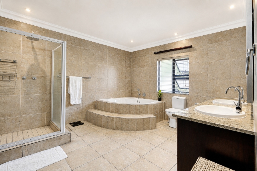5 Bedroom Property for Sale in Fernridge Estate Gauteng