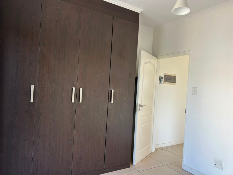 To Let 2 Bedroom Property for Rent in Fourways Gauteng