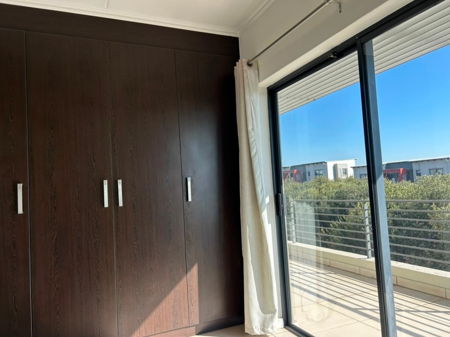 To Let 2 Bedroom Property for Rent in Fourways Gauteng