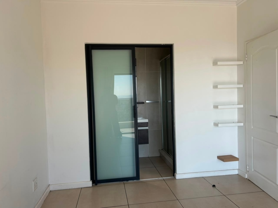 To Let 2 Bedroom Property for Rent in Fourways Gauteng