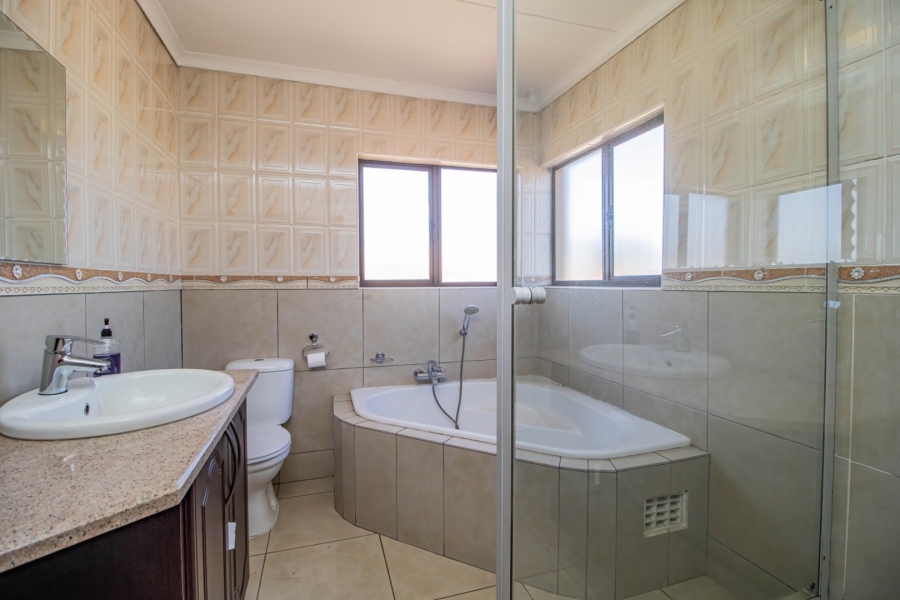4 Bedroom Property for Sale in Parkrand Gauteng