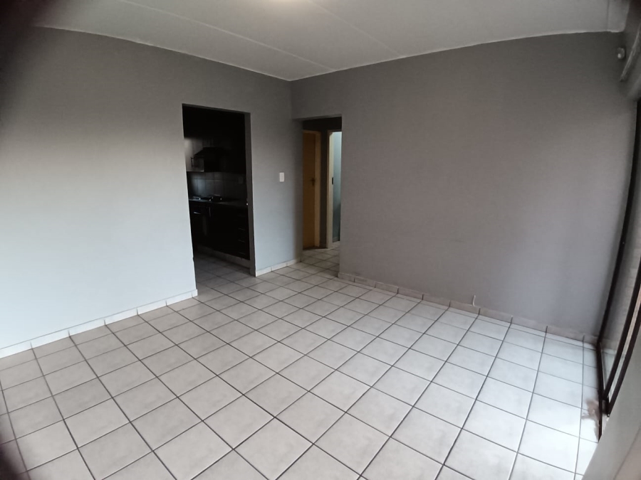 2 Bedroom Property for Sale in Dawn Park Gauteng