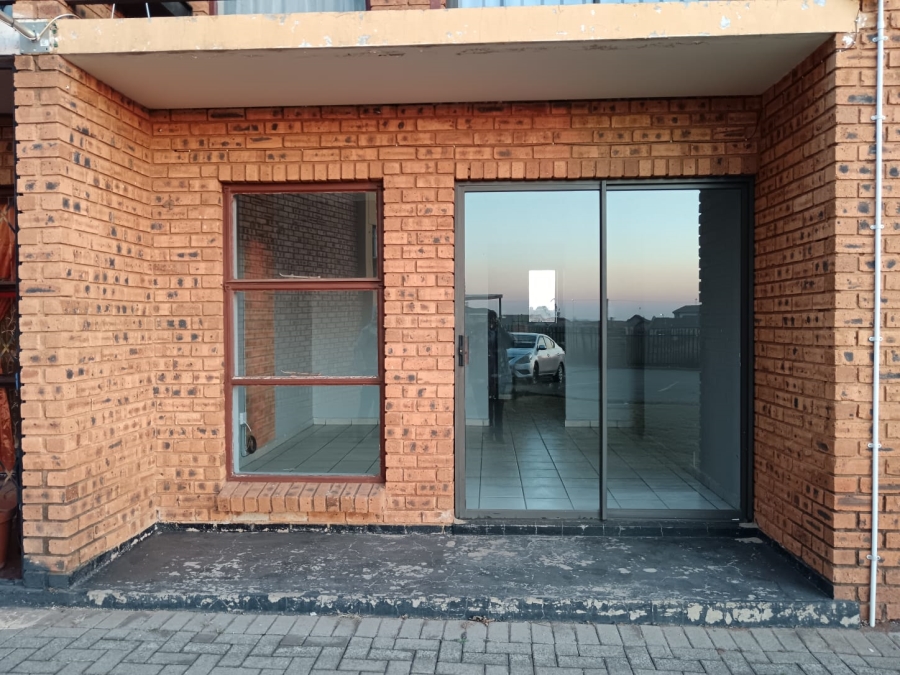2 Bedroom Property for Sale in Dawn Park Gauteng