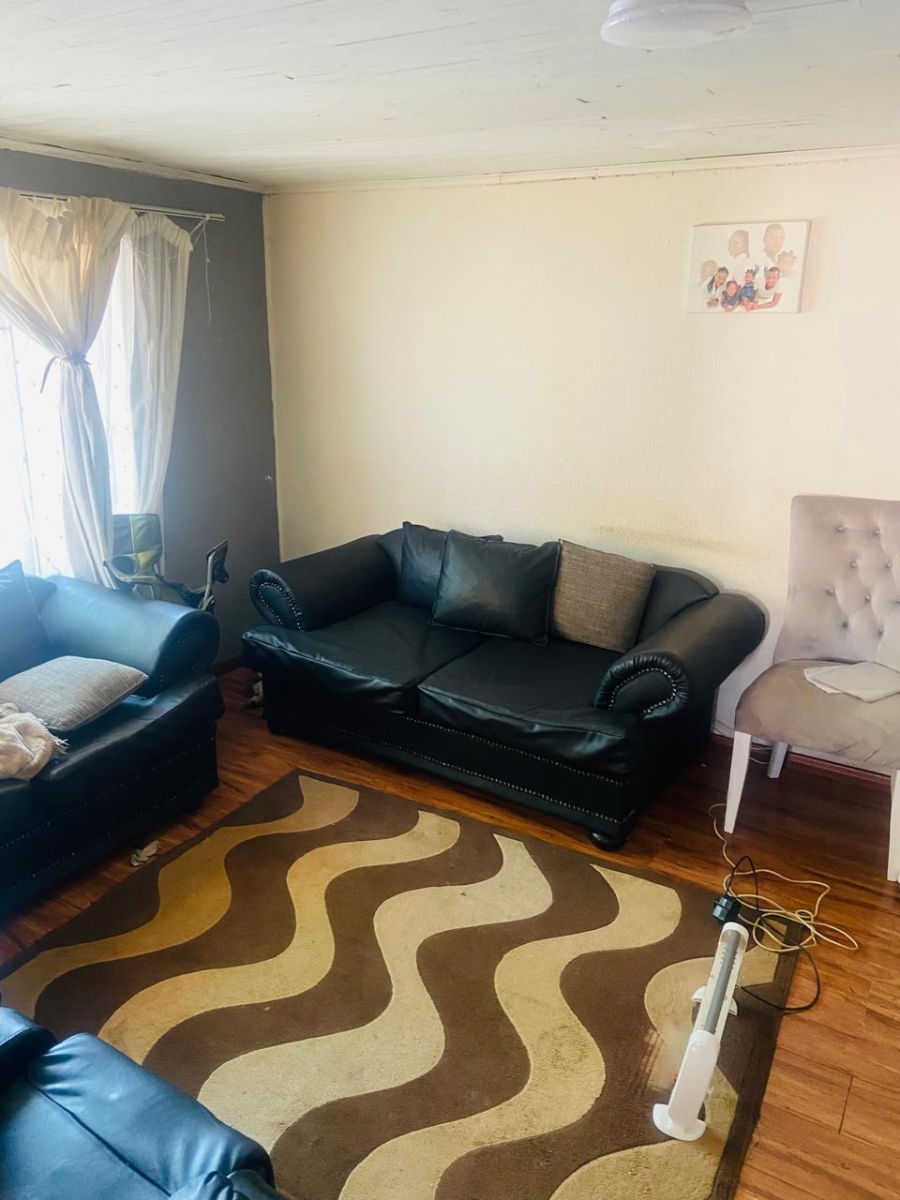 3 Bedroom Property for Sale in Marimba Gardens Gauteng