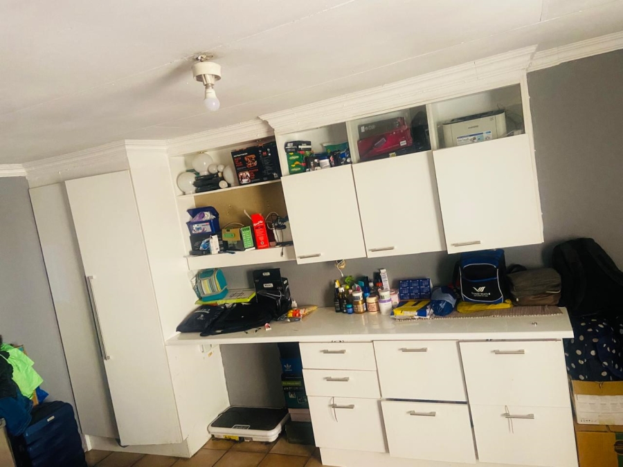 3 Bedroom Property for Sale in Marimba Gardens Gauteng