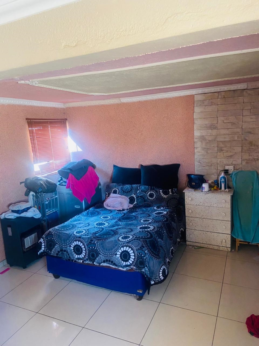 3 Bedroom Property for Sale in Marimba Gardens Gauteng