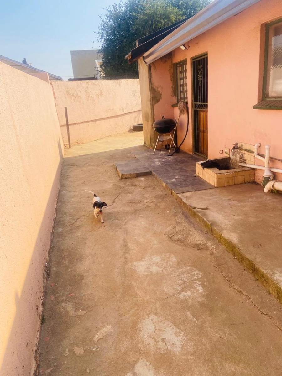 3 Bedroom Property for Sale in Marimba Gardens Gauteng