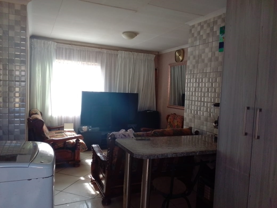3 Bedroom Property for Sale in Windmill Park Gauteng