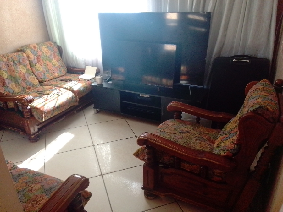 3 Bedroom Property for Sale in Windmill Park Gauteng