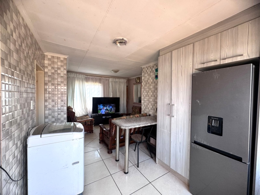 3 Bedroom Property for Sale in Windmill Park Gauteng