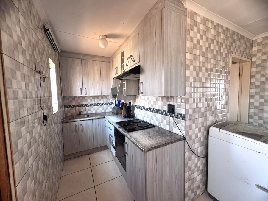 3 Bedroom Property for Sale in Windmill Park Gauteng