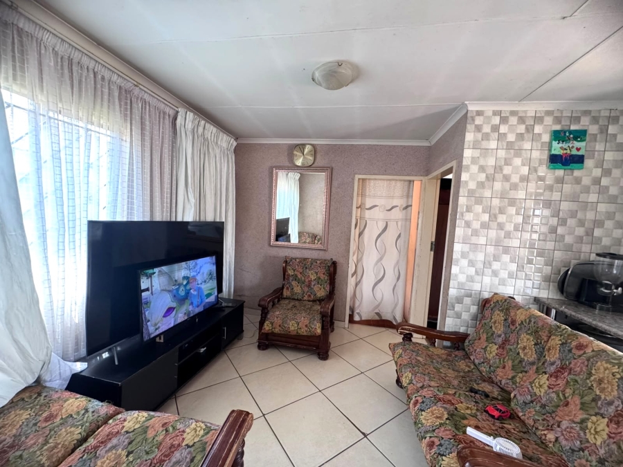 3 Bedroom Property for Sale in Windmill Park Gauteng