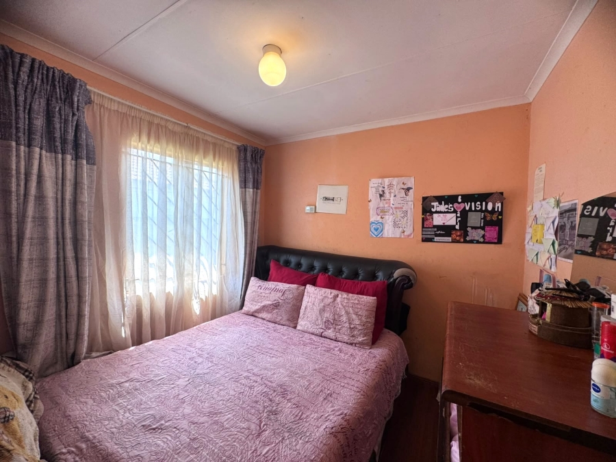 3 Bedroom Property for Sale in Windmill Park Gauteng