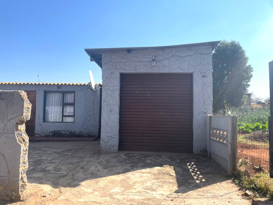 5 Bedroom Property for Sale in Mabuya Park Gauteng