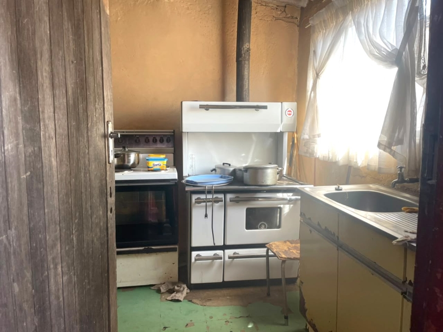 5 Bedroom Property for Sale in Mabuya Park Gauteng