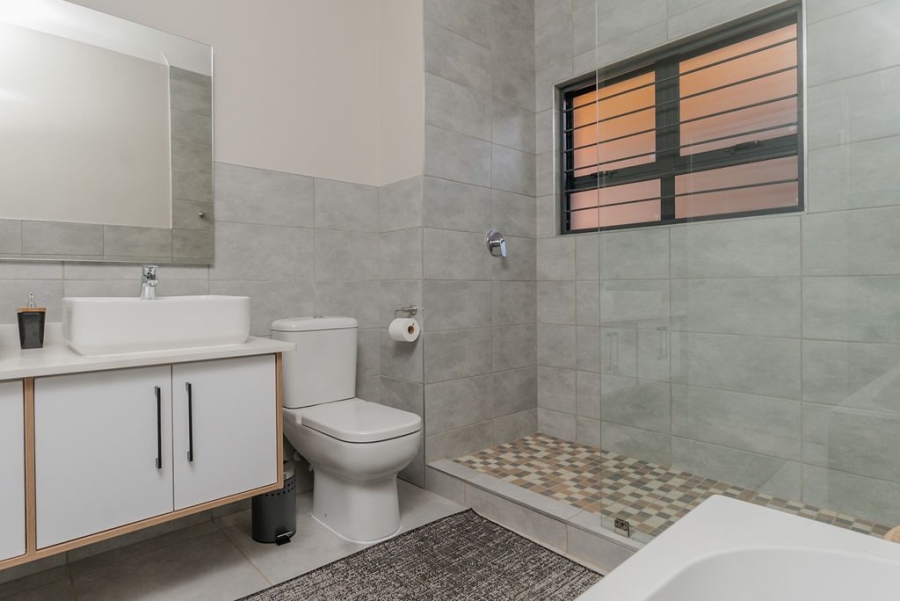 3 Bedroom Property for Sale in Olympus AH Gauteng
