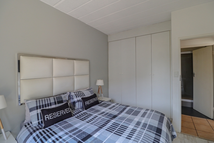1 Bedroom Property for Sale in Melrose North Gauteng
