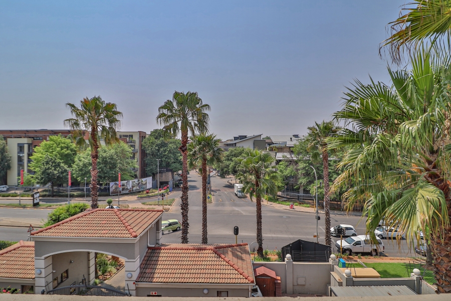 1 Bedroom Property for Sale in Melrose North Gauteng