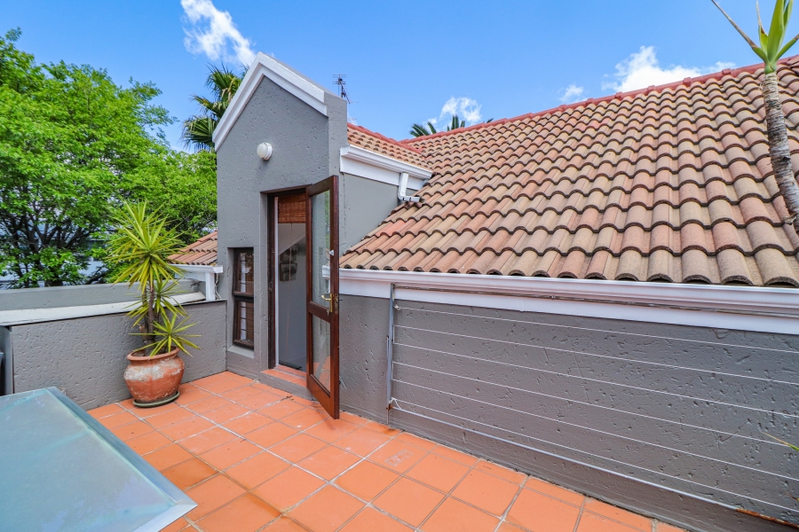 1 Bedroom Property for Sale in Melrose North Gauteng