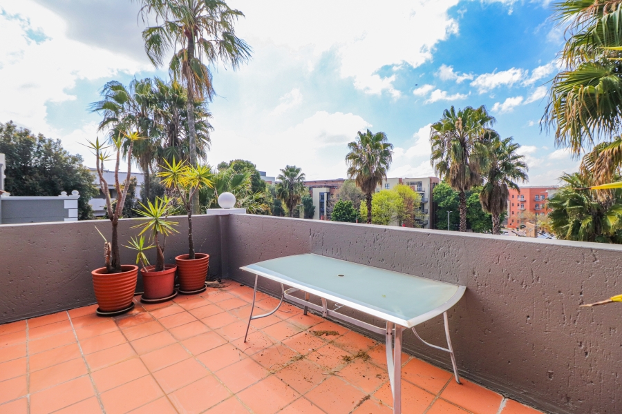 1 Bedroom Property for Sale in Melrose North Gauteng