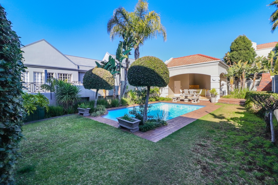 1 Bedroom Property for Sale in Melrose North Gauteng