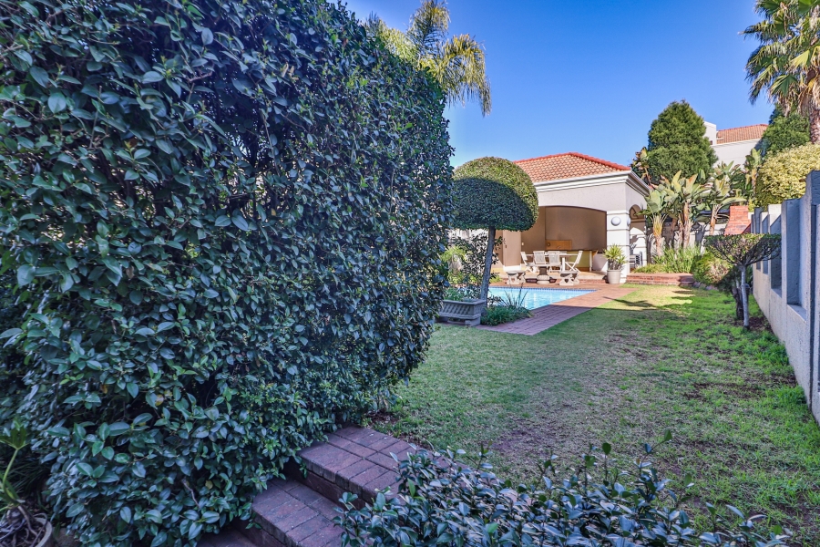 1 Bedroom Property for Sale in Melrose North Gauteng
