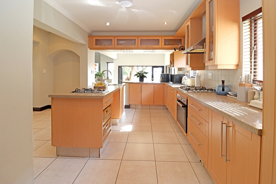 3 Bedroom Property for Sale in Broadacres Gauteng