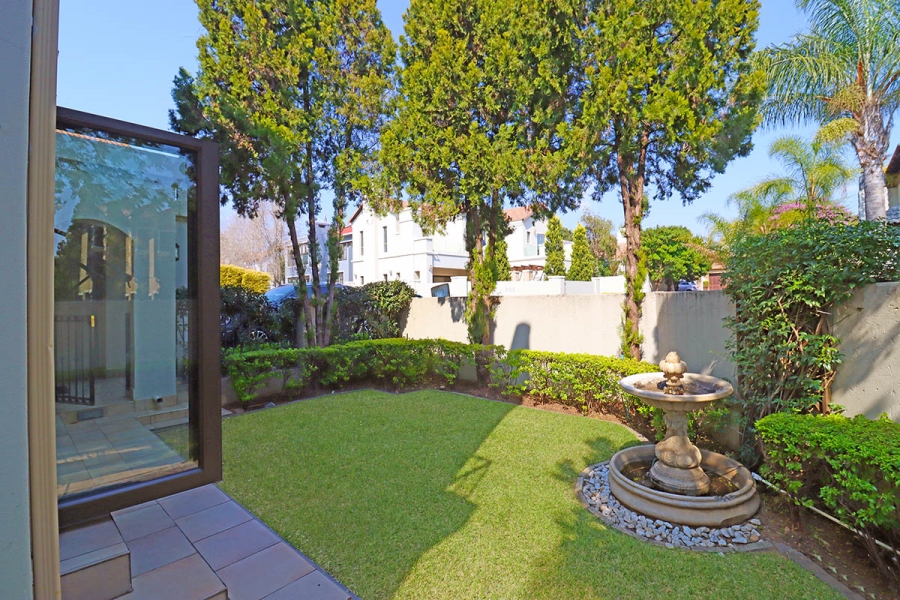 3 Bedroom Property for Sale in Broadacres Gauteng