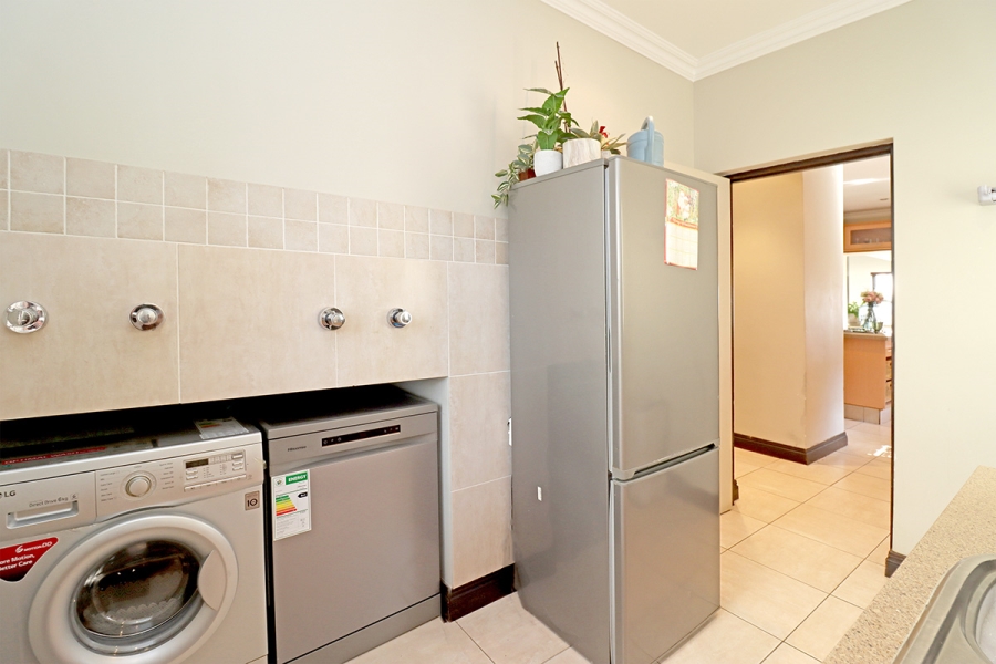 3 Bedroom Property for Sale in Broadacres Gauteng