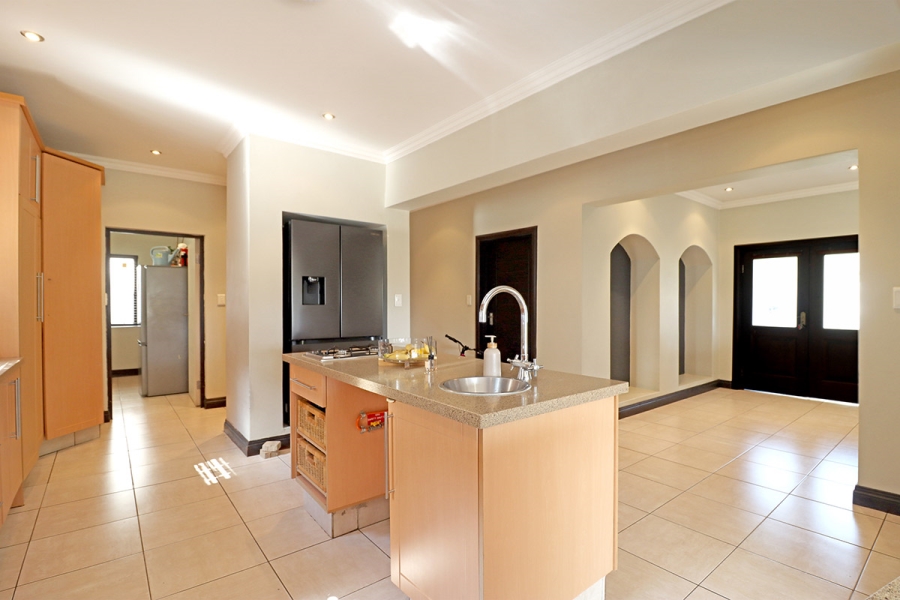 3 Bedroom Property for Sale in Broadacres Gauteng