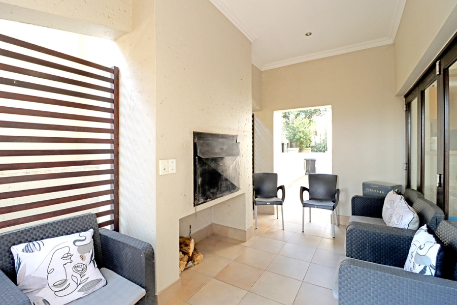 3 Bedroom Property for Sale in Broadacres Gauteng