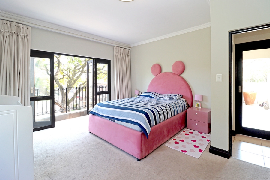 3 Bedroom Property for Sale in Broadacres Gauteng