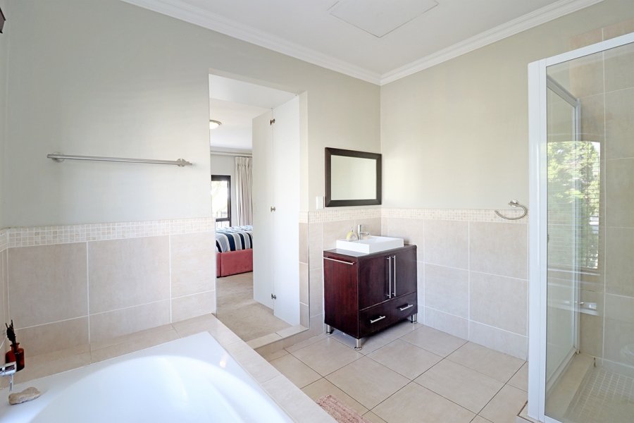 3 Bedroom Property for Sale in Broadacres Gauteng